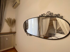 3 bedrooms, desk, iron/ironing board, travel cot - Sara Home Florence (Scandicci)