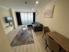 Deluxe Suite, Balcony, Sea Facing | Egyptian cotton sheets, premium bedding, down comforters, minibar