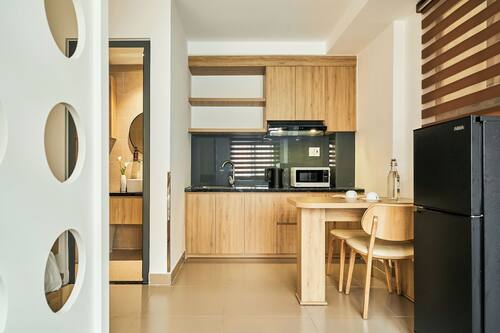 Studio Suite | Private kitchenette | Electric kettle
