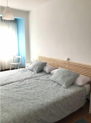3 slaapkamers, reisbedje, gratis wifi, beddengoed