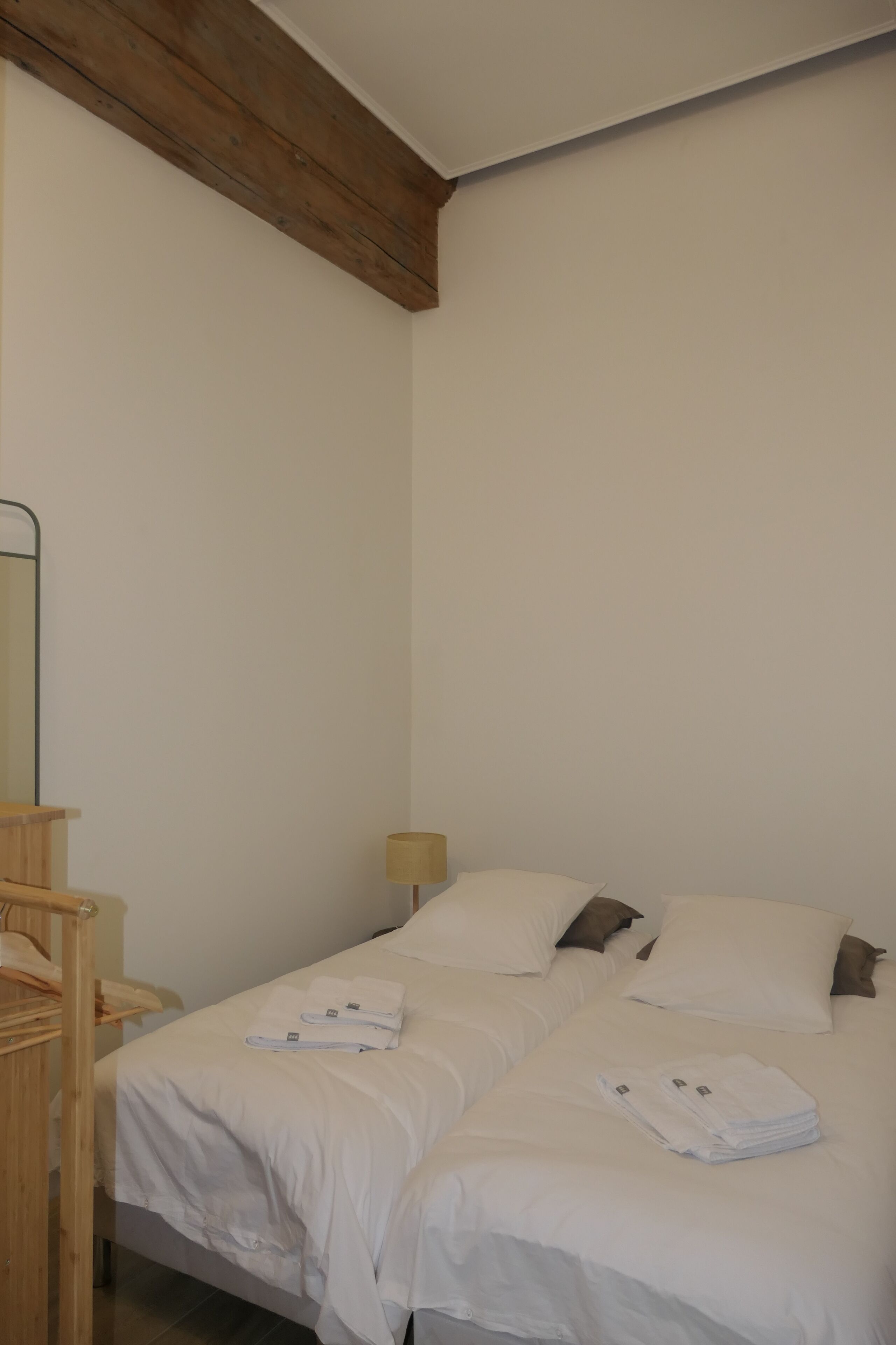 3 chambres, fer et planche à repasser, Wi-Fi gratuit, draps fournis