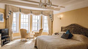 Luxury Suite, Sea View | Desk, blackout drapes, iron/ironing board, free WiFi