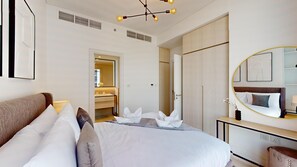 Apartment, 2 Bedrooms, Pool Access | 2 bedrooms, bed sheets