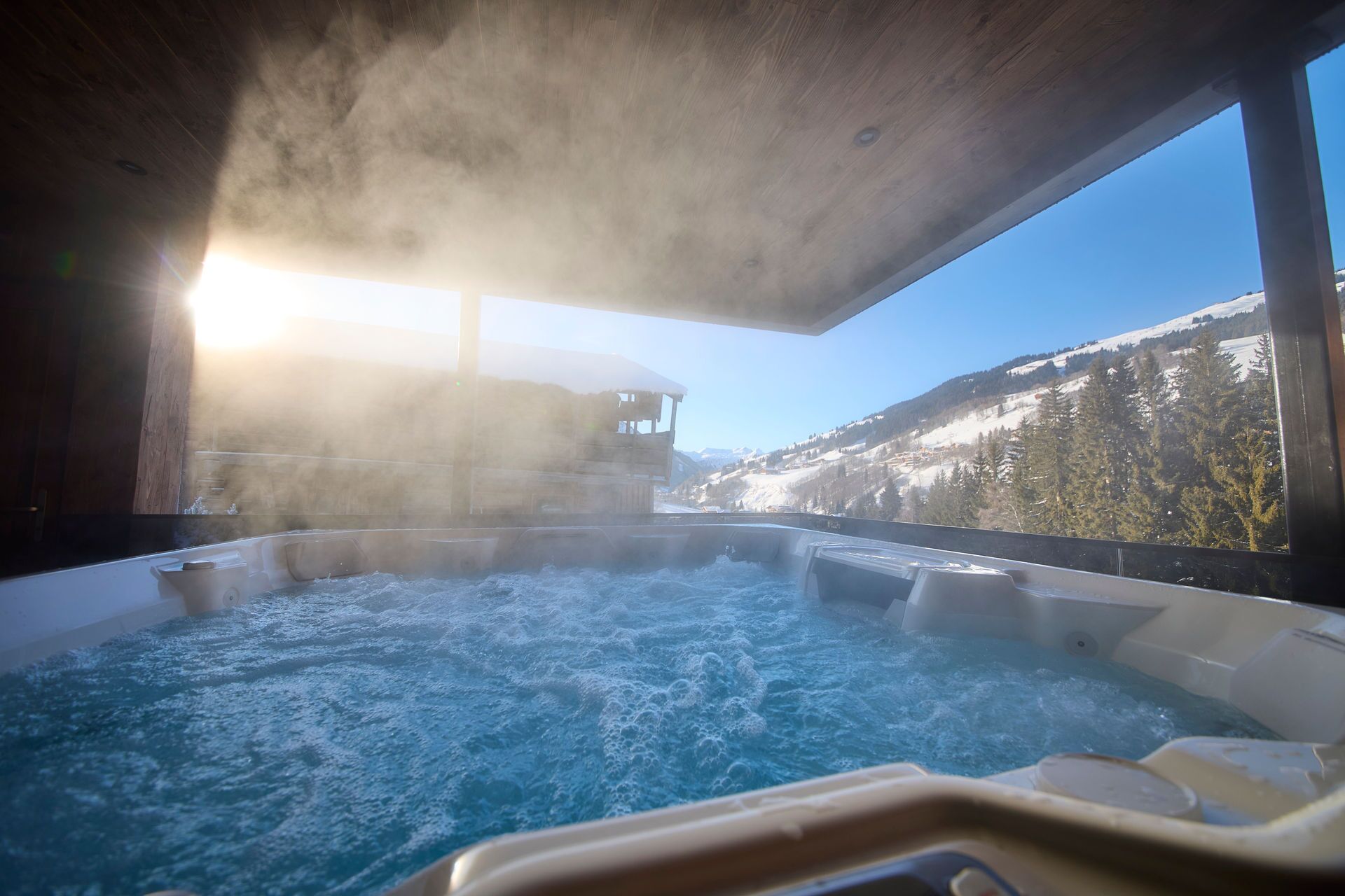Bathtub spa outdoor