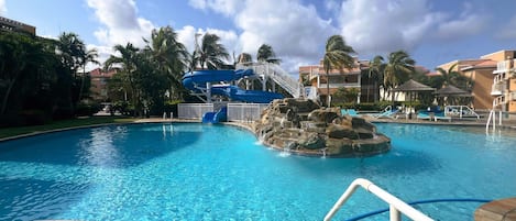 Utomhuspool
