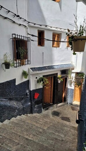 Property grounds - The breeze of the ocean's the real Arabian style (Tanger)