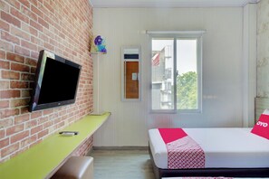 Executive suite | Een bureau, een laptopwerkplek, gratis wifi, beddengoed