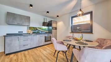 Comfort-Apartment, Nichtraucher, Seeblick | Eigene Küche | Espressomaschine, Wasserkocher, Toaster, Esstisch