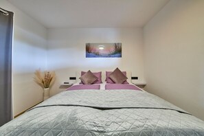 Comfort Apartment, Non Smoking, Lake View