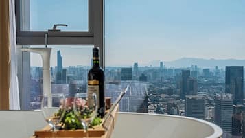 都會開放式套房, 1 張特大雙人床, 城市景 | 羽絨被、迷你吧贈品、獨特設計、獨特裝修