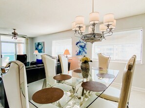 Dining - Utopia Oceanfront Luxury at Bluewater Keyes (North Myrtle Beach)