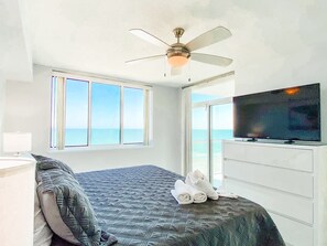 4 bedrooms, WiFi - Utopia Oceanfront Luxury at Bluewater Keyes (North Myrtle Beach)