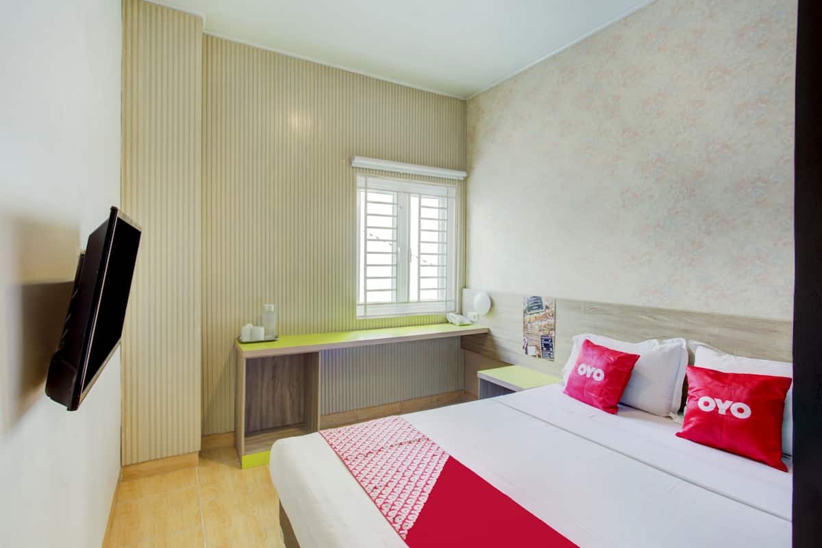 Deluxe Double Room | Meja, ruang kerja komputer riba, Wi-fi percuma, cadar katil