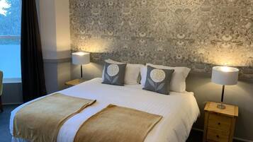 Standaard kamer, 1 twee- of 2 eenpersoonsbedden, en-suite badkamer | 1 slaapkamer, gratis wifi, beddengoed