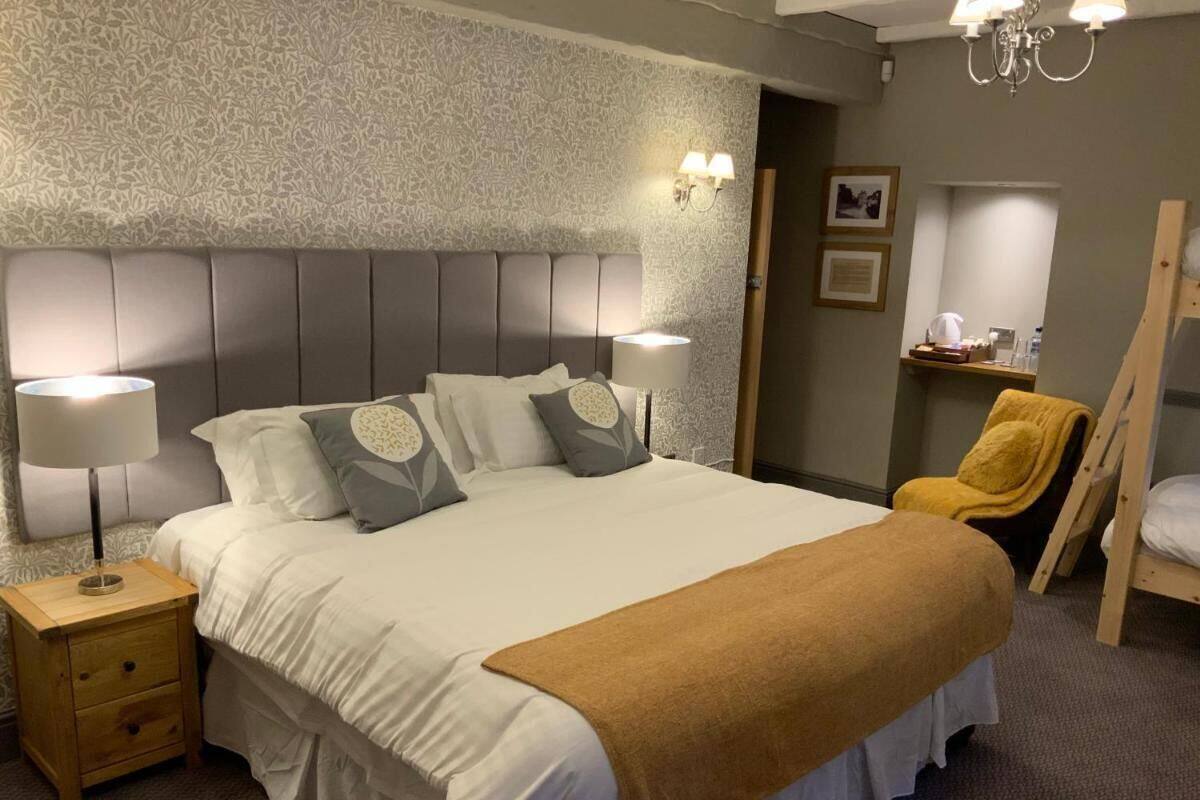 Standard Suite, Ensuite | 1 bedroom, free WiFi, bed sheets