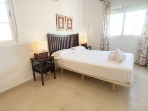 2 間睡房、熨斗/熨衫板、免費 Wi-Fi、床單