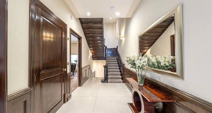 Mayfair Mansions
