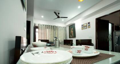 Peaceful 2 Bed 2 Bath Spacious Floor Available