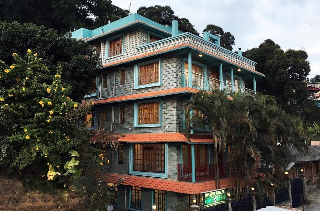 المنشأة من الخارج