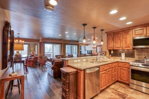 Fridge, microwave, oven, stovetop - 1 BR, 2 BATH Vail Golf Course Condominium minutes from Village on FREE Bus Route (Vail)