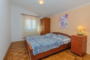 Classic Apartment, Courtyard View | 1 bedroom, free WiFi, bed sheets - Apartment Vujic (Vir)