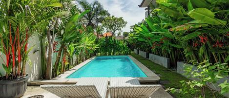 Alberca al aire libre