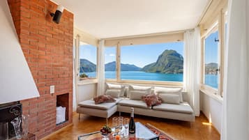 Familienapartment, 3 Schlafzimmer, Balkon (Casa Serenella Splendid Lake view) | Innenbereich
