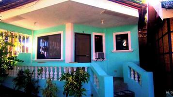 1 bedroom, desk, free WiFi