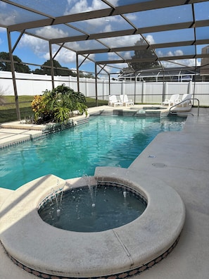 Outdoor pool - Spacious Five Bed Holiday Home (Kissimmee)