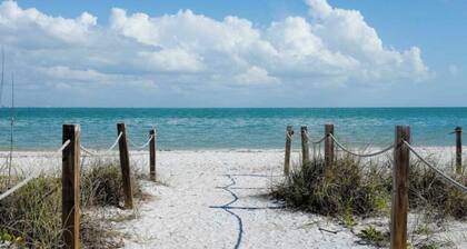 LOGGERHEAD CAY 501🌴amazing Ocean view
🏝️Queen & Twin Spare room 🏖️ground floor
