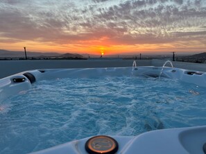 Luxury Villa, Sea View | 2 bedrooms, Frette Italian sheets, premium bedding, pillowtop beds