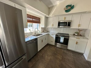 Private kitchen - Englewood condo w/Garage near Manasota Beach (Englewood)