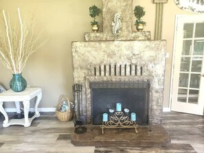 Interior - Escape to Sequim, Family Friendly Home, Huge Yard (Sequim)