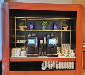 Café da manhã com buffet todos os dias (PLN 99 por pessoa)