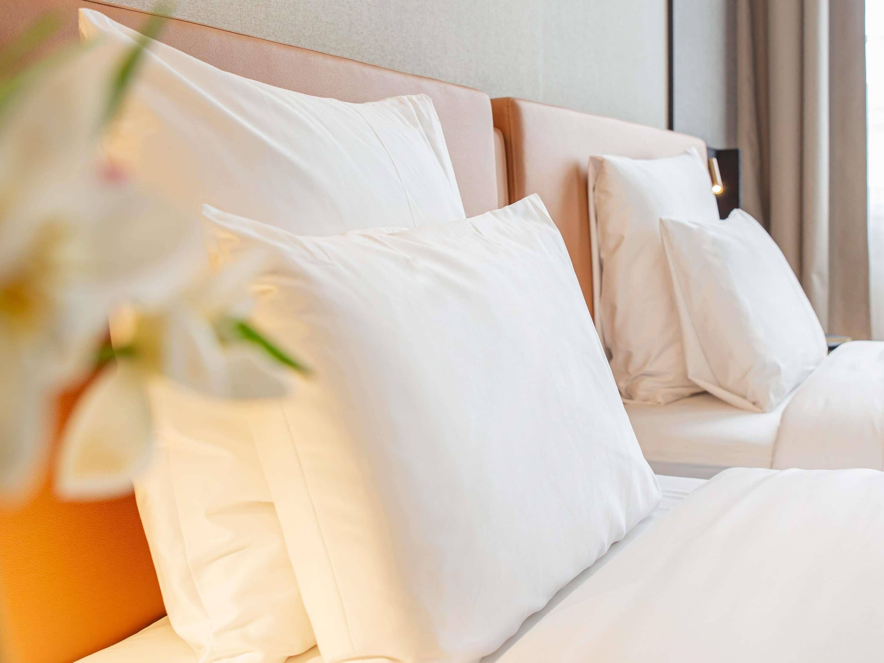 Executive Room, 2 Twin Beds | Hypo-allergenic bedding, minibar, in-room safe, desk