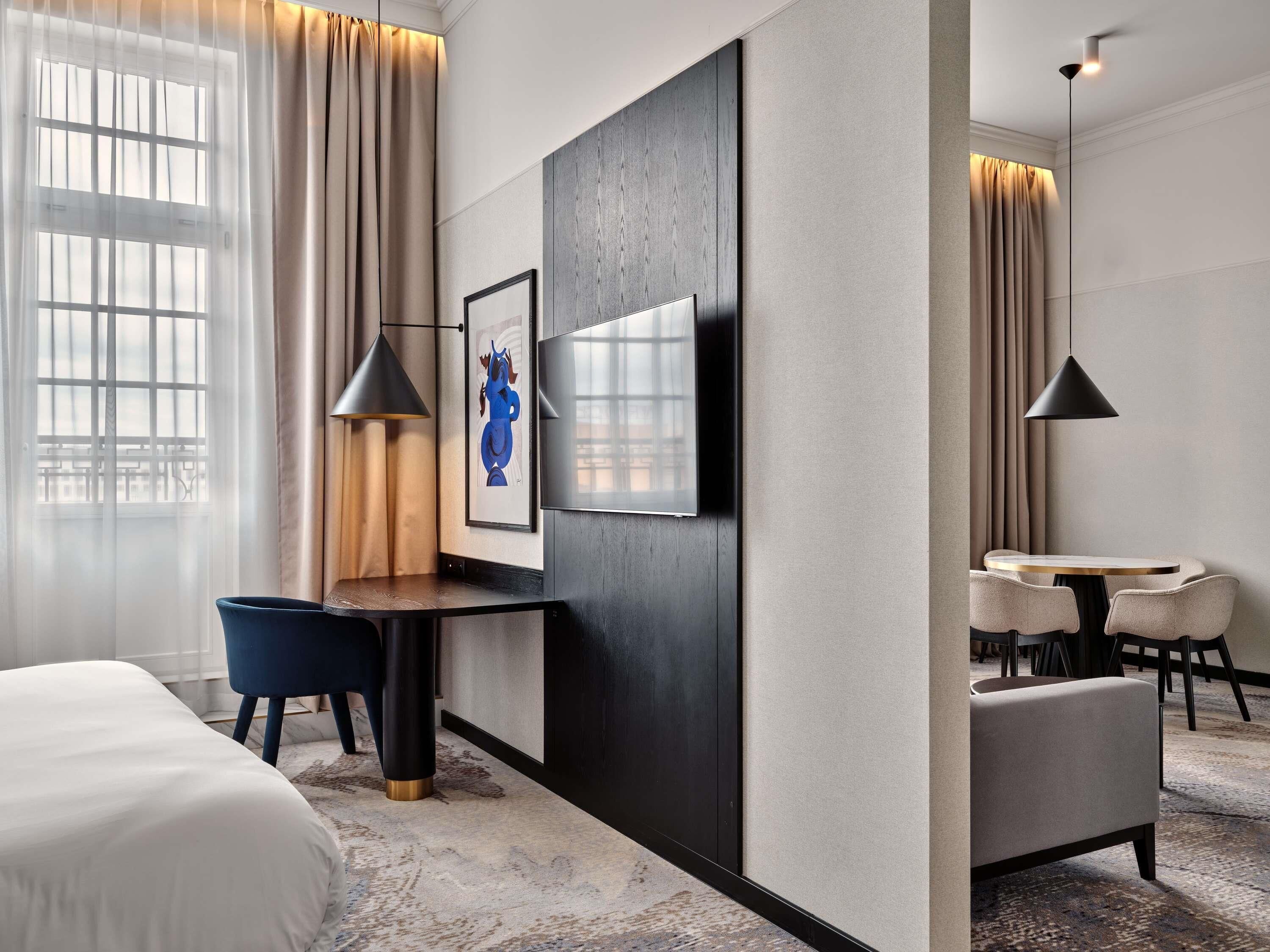 Junior Suite, 1 Double Bed with Sofa bed | Hypo-allergenic bedding, minibar, in-room safe, desk