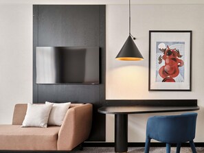 Ropa de cama hipoalergénica y minibar 