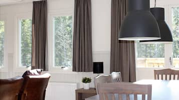 Apartment | Dining