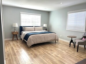 3 bedrooms, desk, iron/ironing board, WiFi - Find Yourself Here (Los Angeles)