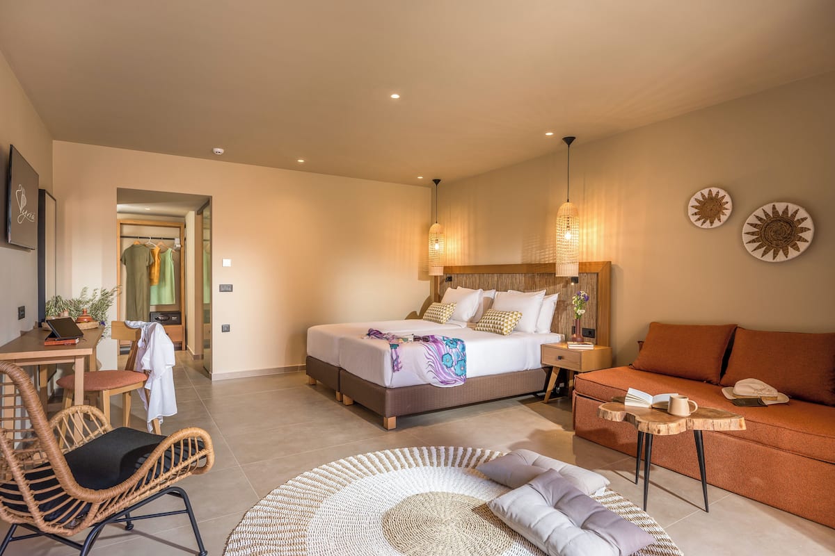 1 bedroom, in-room safe, soundproofing, free WiFi