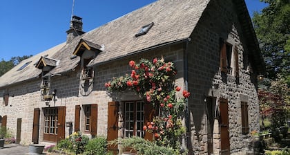 la Longere du Haut Courby en Plein Cœur de la Forêt Domaniale de Sédières
