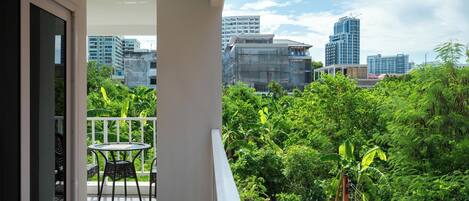 Studio Standard | Vue depuis le balcon