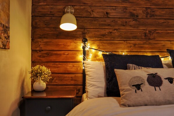 Cottage | 1 kamar tidur, setrika/meja setrika, Wi-Fi gratis, dan seprai linen