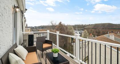 2BR with Balcony, Views & Parking