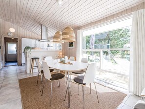 House | Dining - 6 Person Holiday Home in Blavand (Blavand)