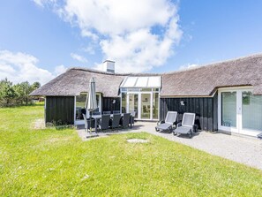 House | Outdoor dining - 4 Star Holiday Home in Vejers Strand (Vejers Strand)