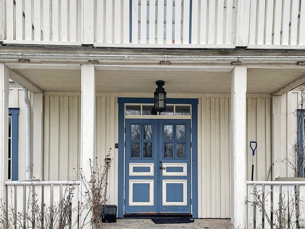 House | Exterior