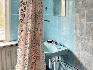 House | Bathroom