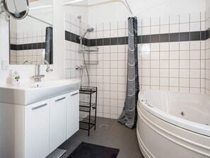 House | Bathroom