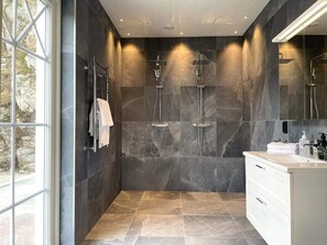 Ferienhaus | Badezimmer